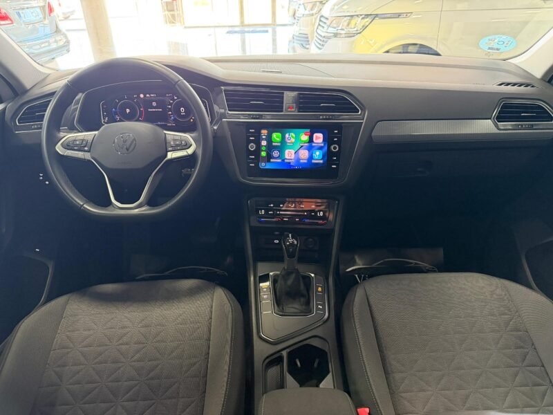 VOLKSWAGEN Tiguan URBAN SPORT 2.0 TDI DSG