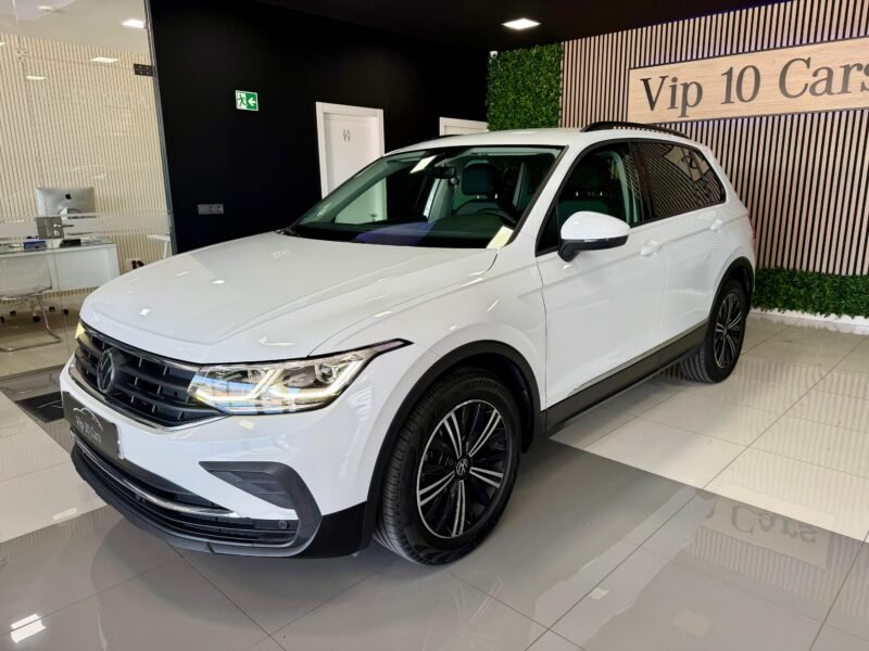VOLKSWAGEN Tiguan URBAN SPORT 2.0 TDI DSG