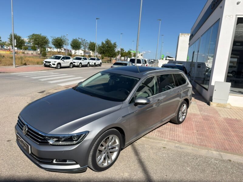 VOLKSWAGEN PASSAT VARIANT SPORT 2.0 TDI BMT DSG