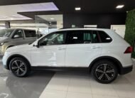 VOLKSWAGEN Tiguan URBAN SPORT 2.0 TDI DSG