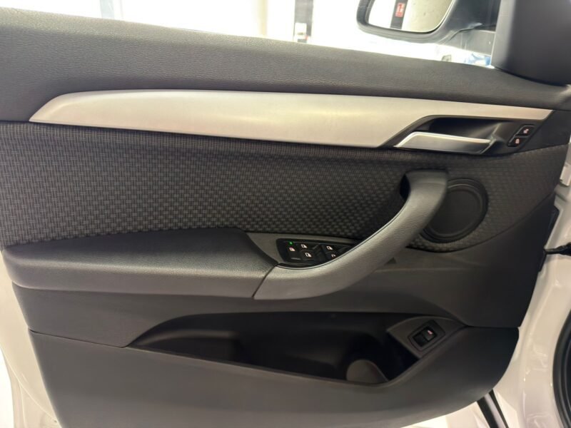 BMW X1 sDRIVE16d BUSINESS
