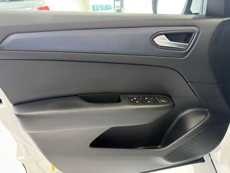 RENAULT ARKANA Intens TCe 103KW140CV
