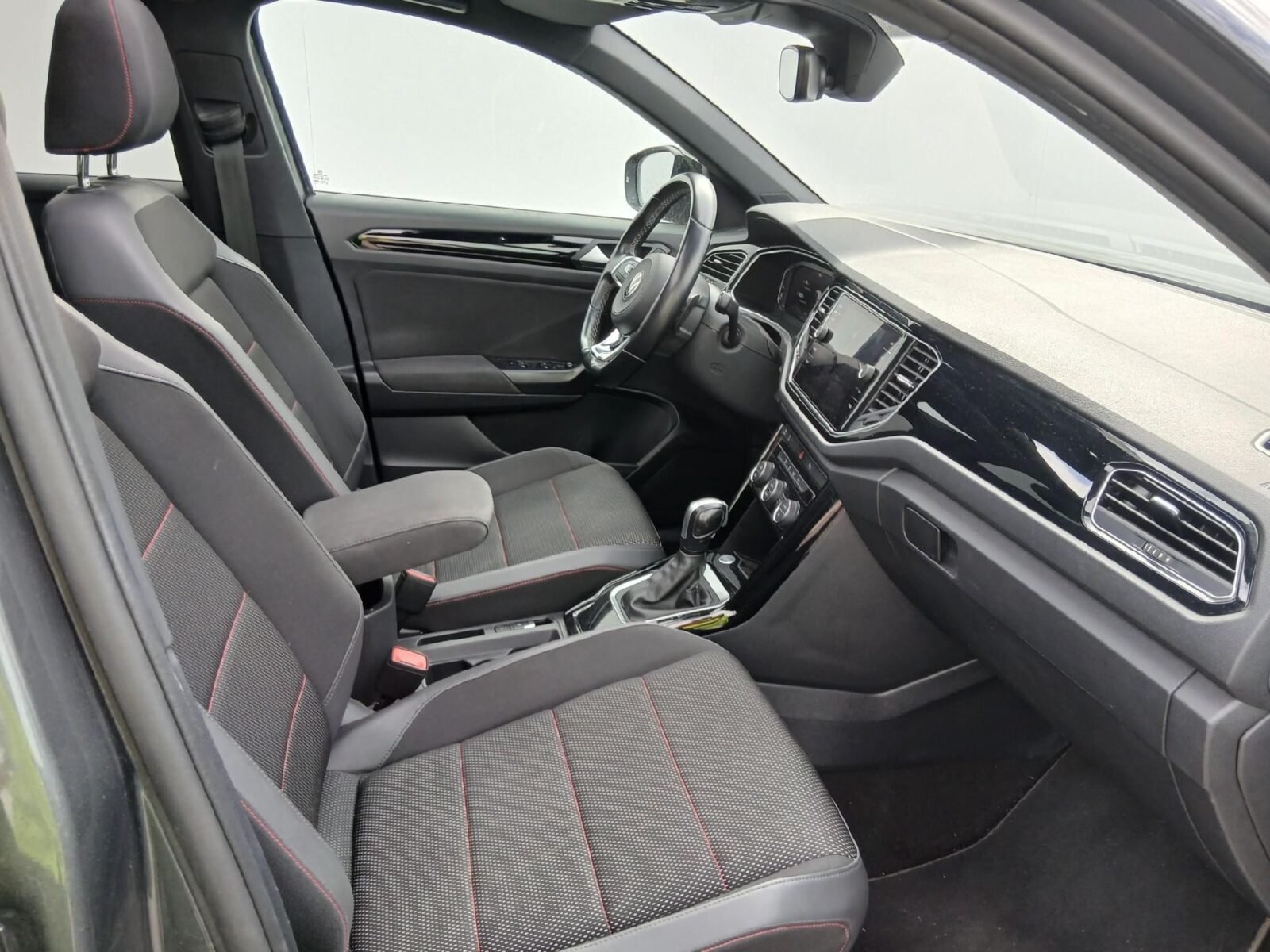 VOLKSWAGEN T-ROC R-LINE 2.0 DSG7 