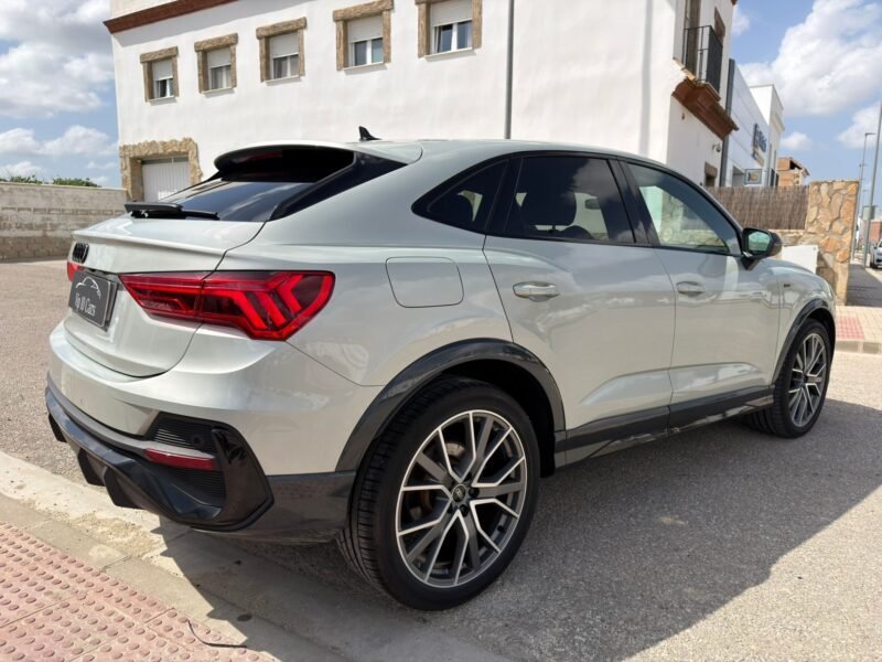 AUDI Q3 Sportback BLACK LINE 35 TDI QUATTRO S TRONIC