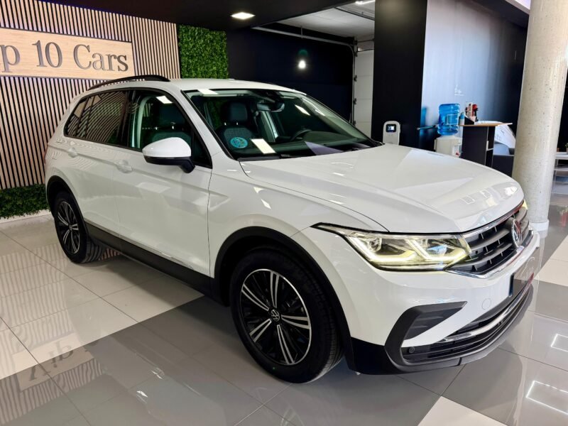VOLKSWAGEN Tiguan URBAN SPORT 2.0 TDI DSG