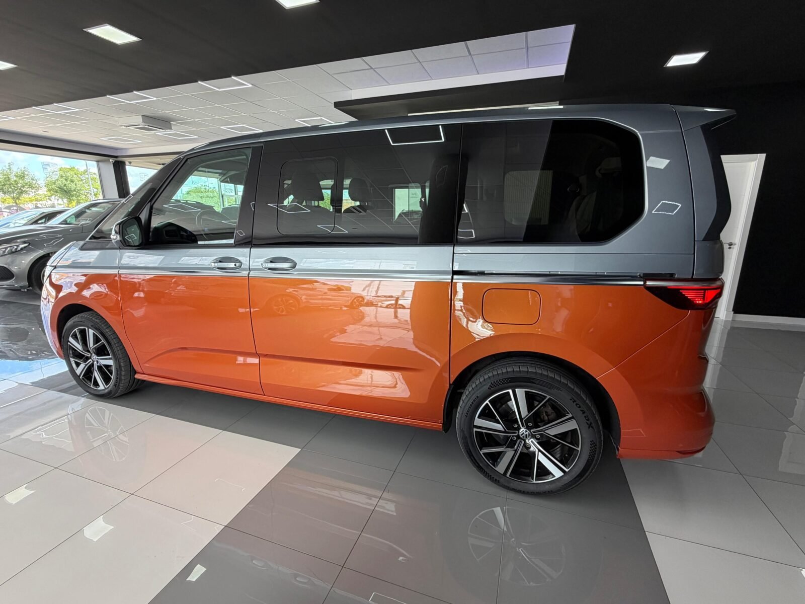 VOLKSWAGEN MULTIVAN STYLE PHEV 1.4 TSI DSG BC