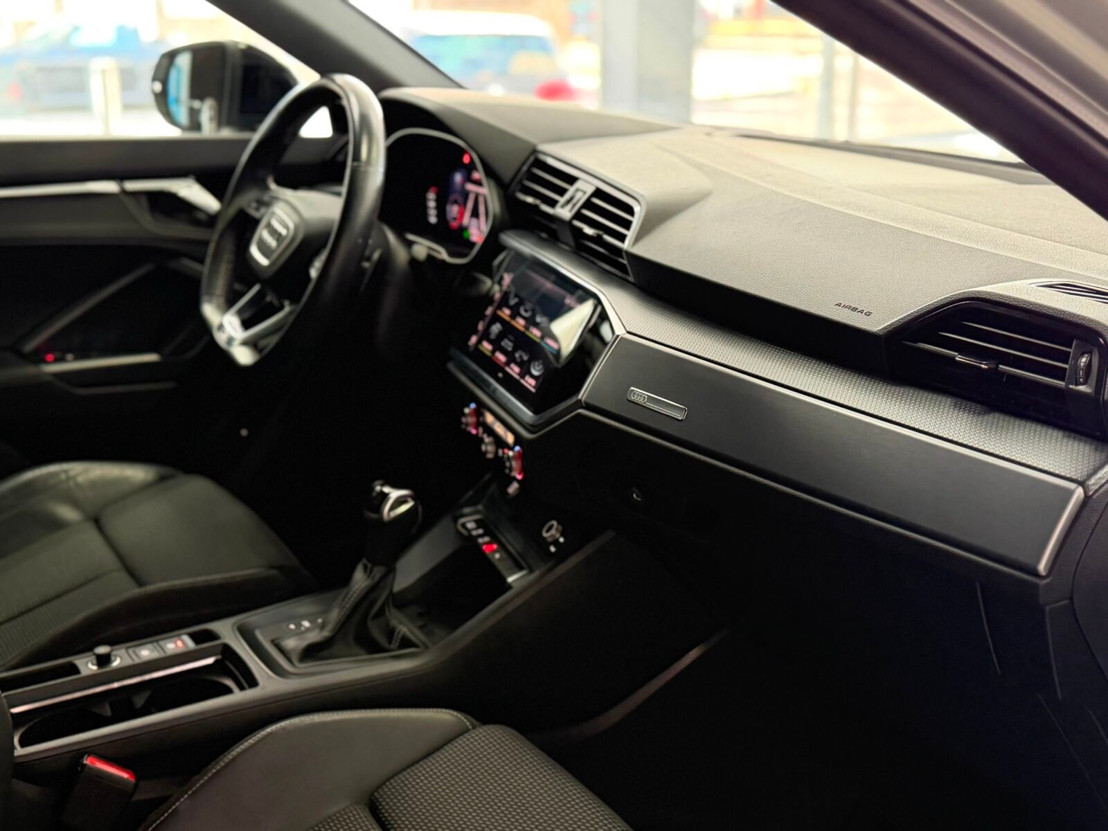 AUDI Q3 Sportback BLACK LINE 35 TDI QUATTRO S TRONIC