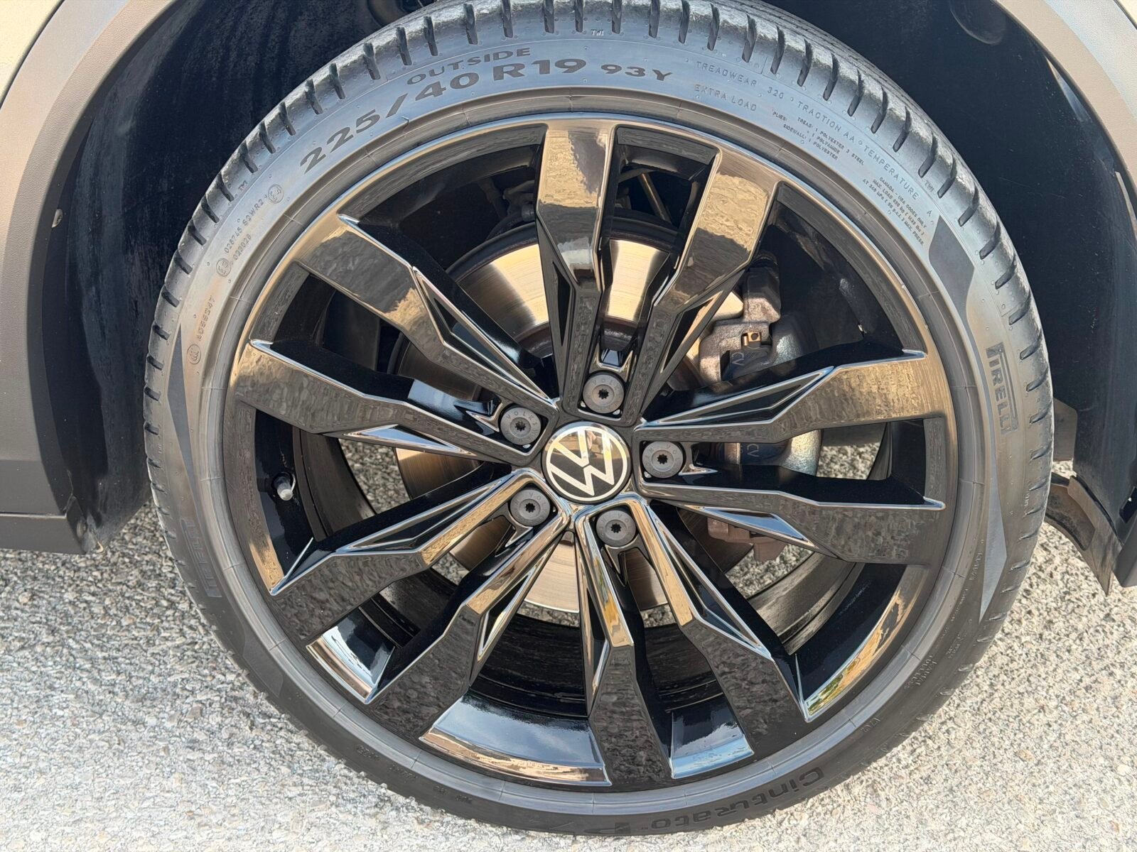 VOLKSWAGEN T-ROC R-LINE 2.0 DSG7 