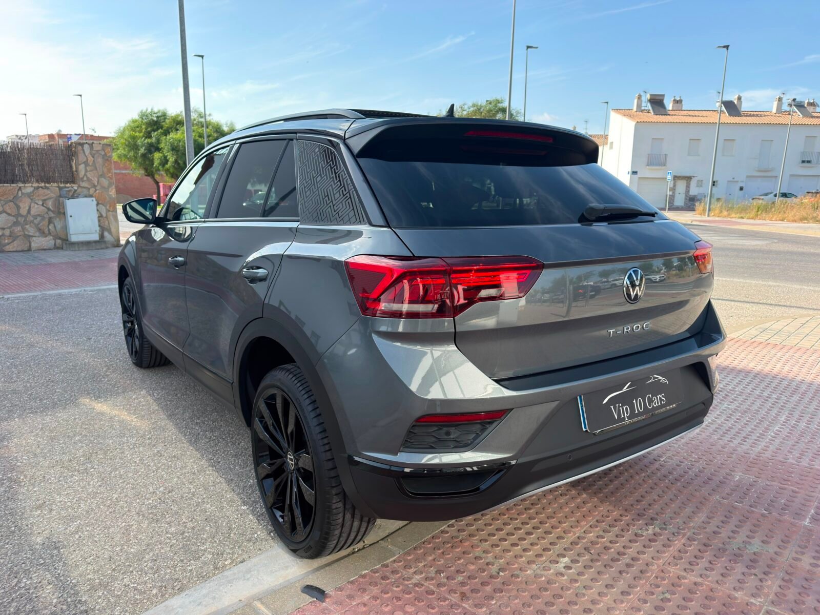 VOLKSWAGEN T-ROC R-LINE 2.0 DSG7 