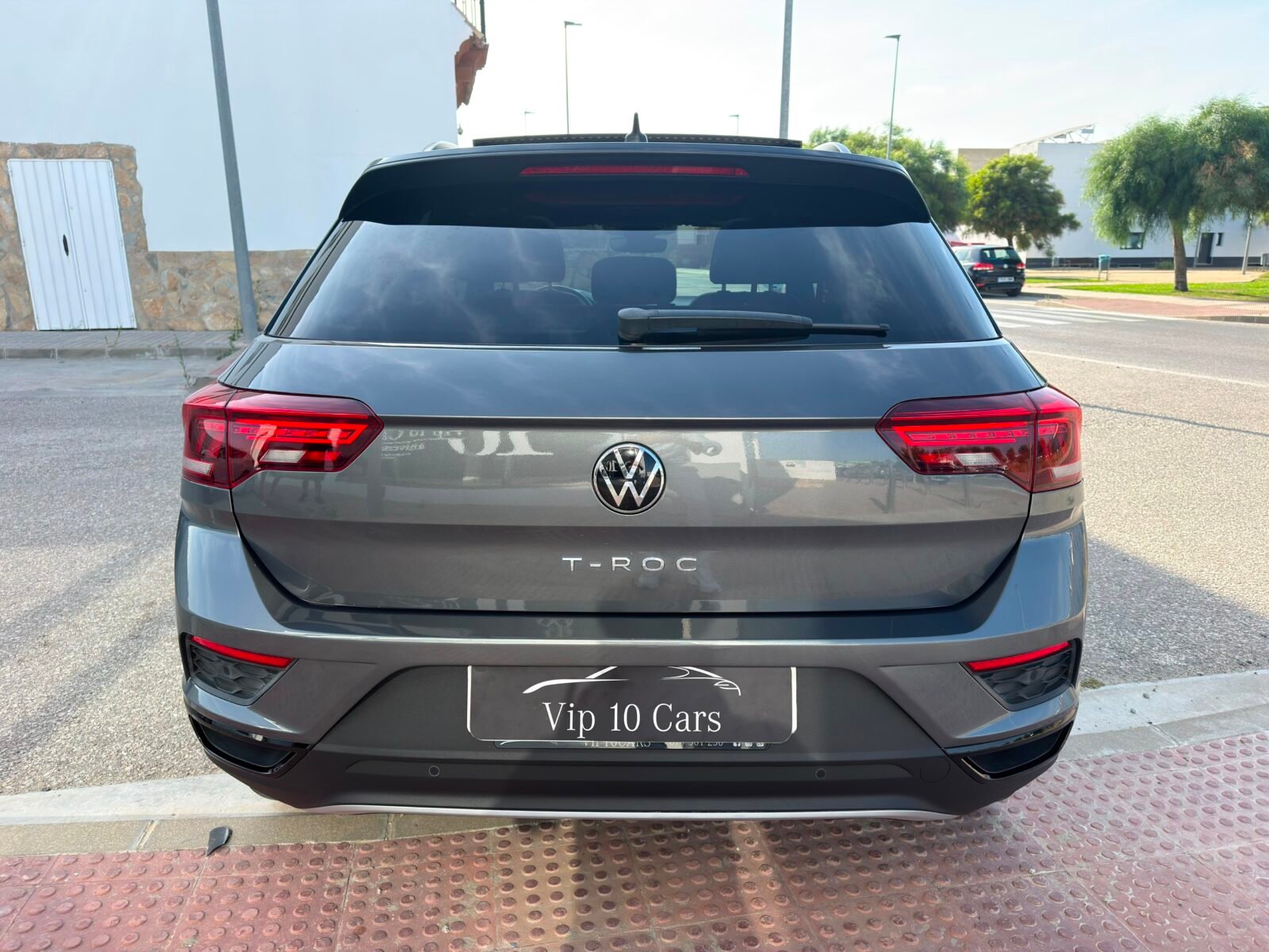 VOLKSWAGEN T-ROC R-LINE 2.0 DSG7 