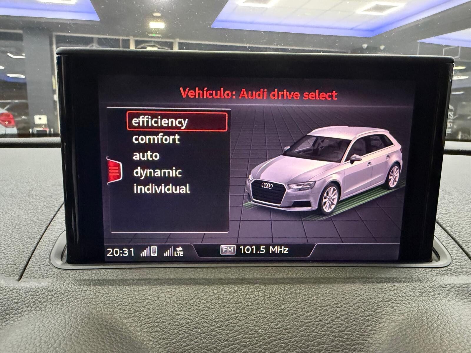 AUDI A3 Sline 30 TDI 85KW 116cv 