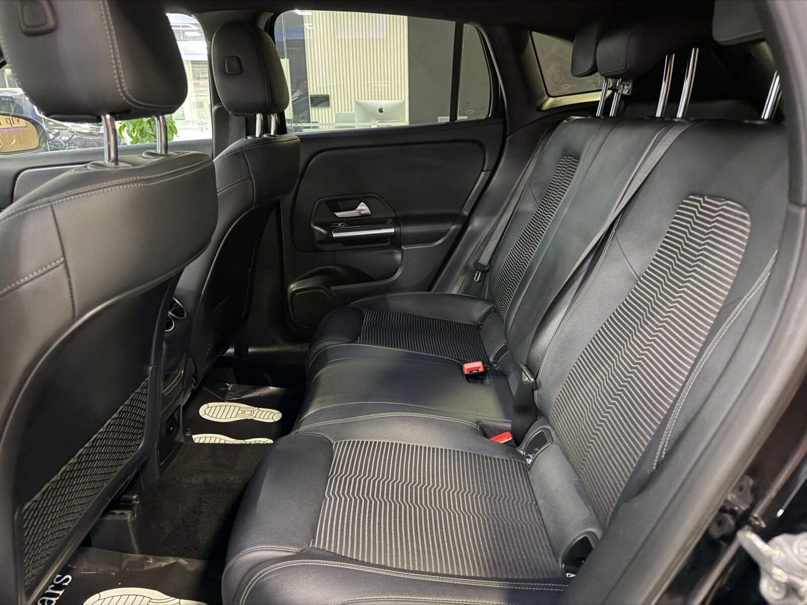 MERCEDES-BENZ GLA 250 e